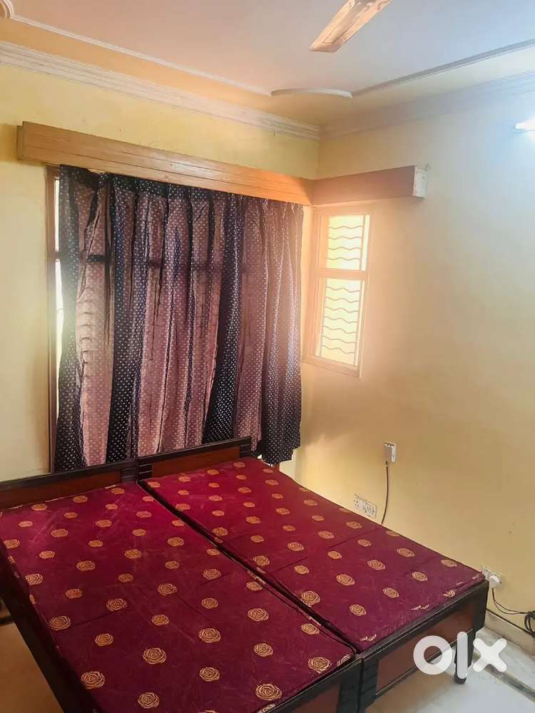 Two rooms one bathroom kitchen shared furnished sector 70 fortwo boys