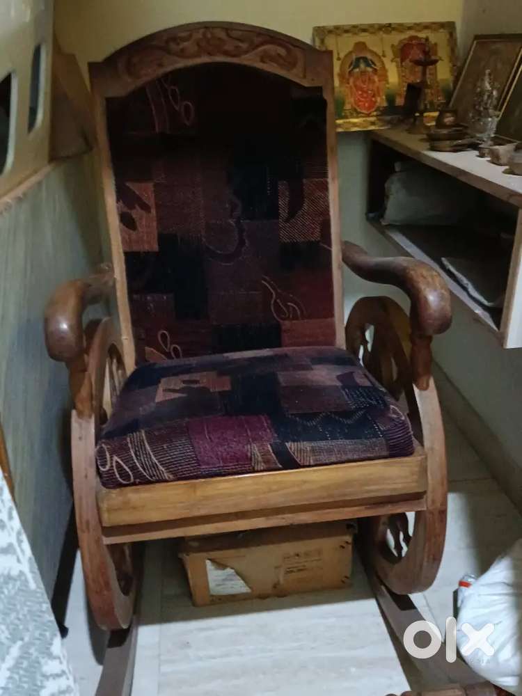 Rocking Chair (Teak Wood)