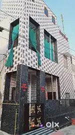 We need a good paying guest who can live at my home easily.