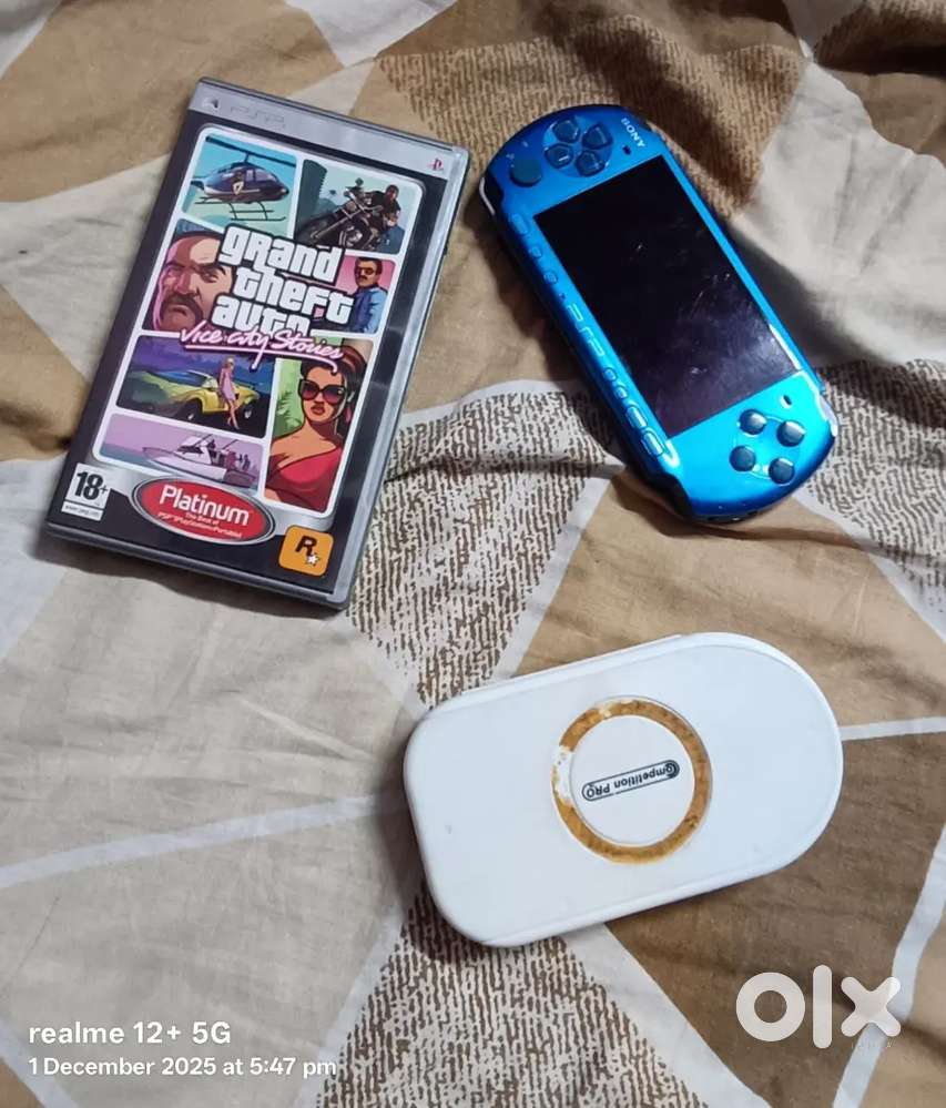 Portable play station (psp)
