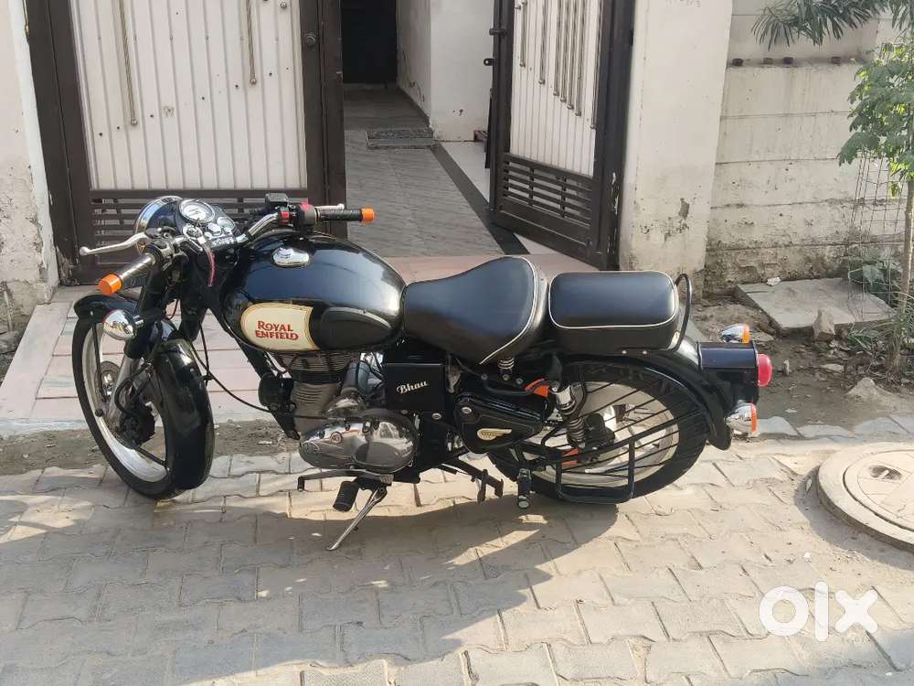 Bullet classic black colour