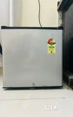 Haier Mini Fridge 20L – Like New, Compact & Efficient