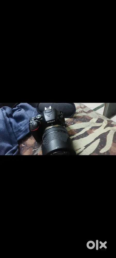 Nikon D 5600 (lens 18-140mm)