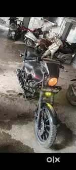 Bajaj avenger 220 streeet
