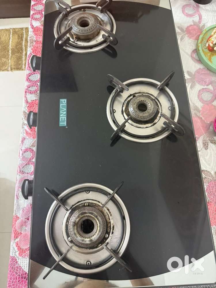 3 burner glass top PNG gas stove