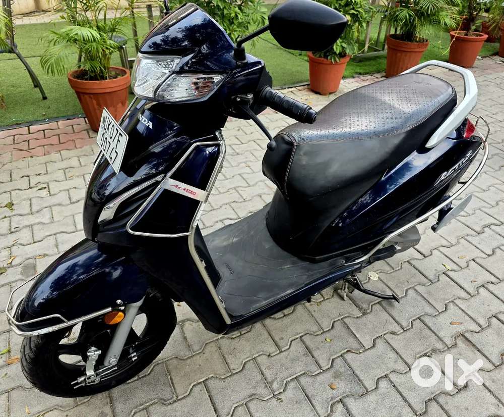 Activa 6G H smart showroom condition Lone facility available