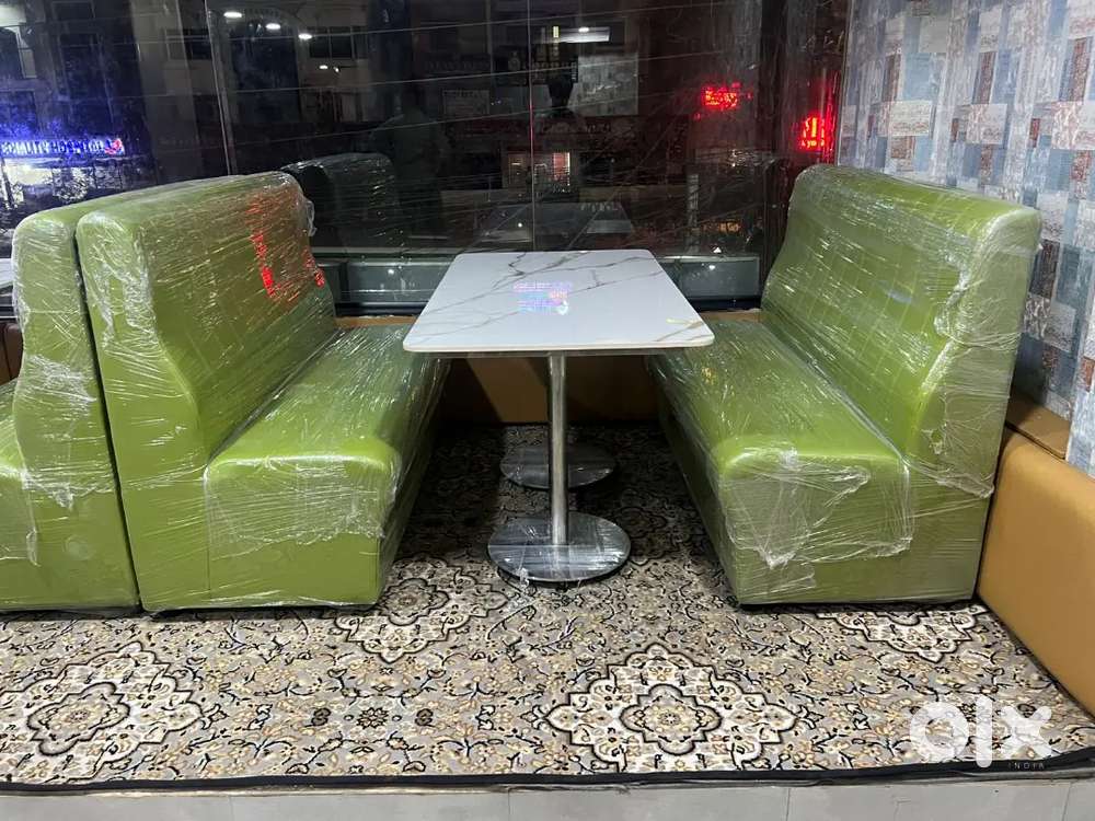 HOTEL TABLE CHAIRS/RESTAURANTS FURNITURE