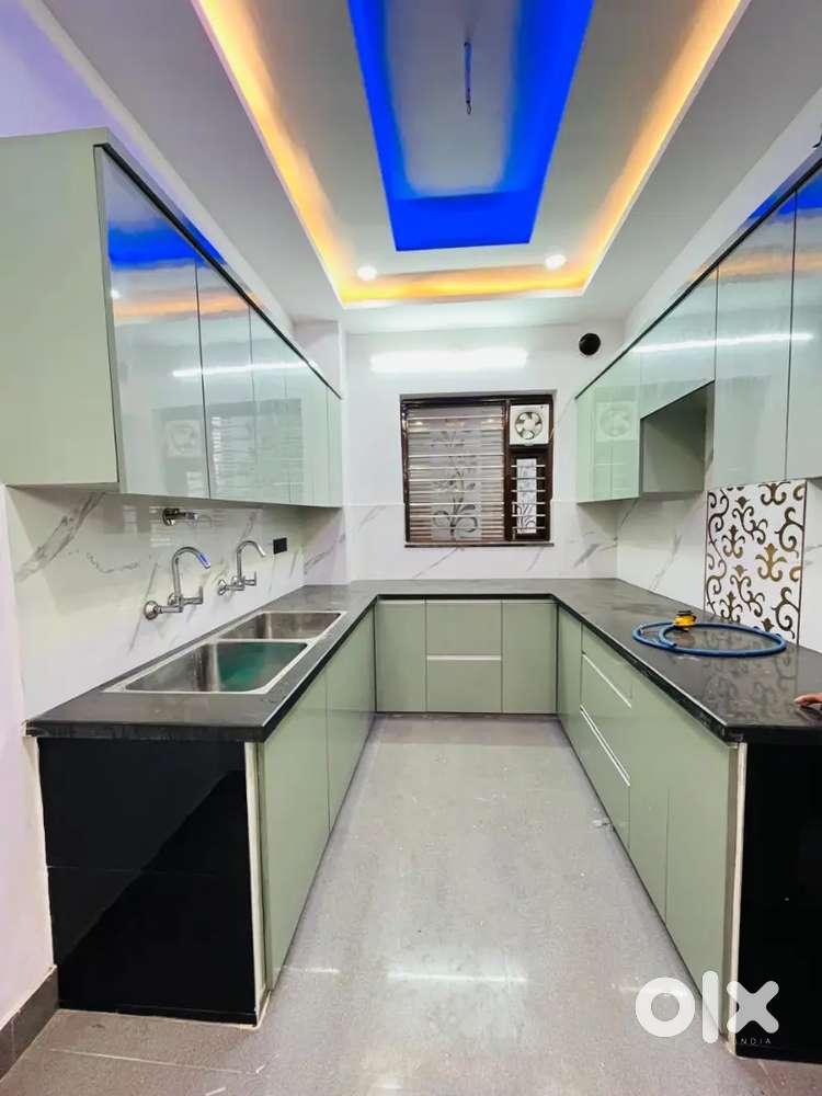 2Bhk Semi Furnished Ultra Luxurious House फ्लोर किराये पर खाली hau-64