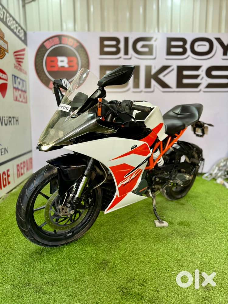 KTM RC 200 Gen 2. 2nd Owner. Full Serviced. Kawasaki Yamaha Jawa