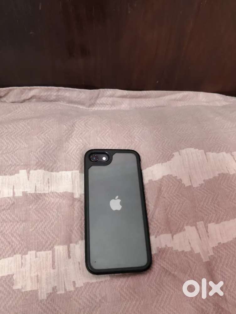 Model...SE 64 gb battre heltha 74%