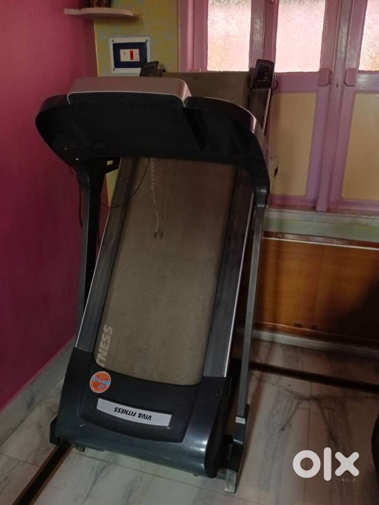 On sell !! Motorized treadmill.