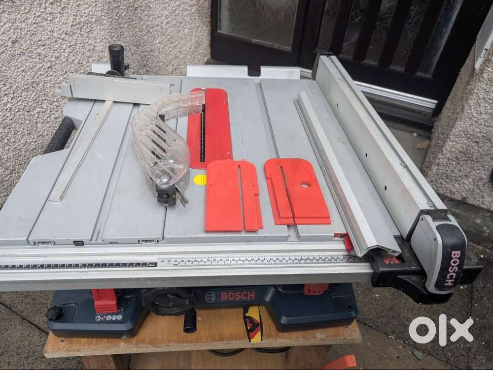 Bosch GTS 10 XC Professional Table Saw With 110v Transformer And Wheel