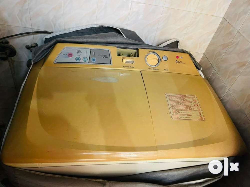 LG 6.5 kg Semi Automatic washing Machine