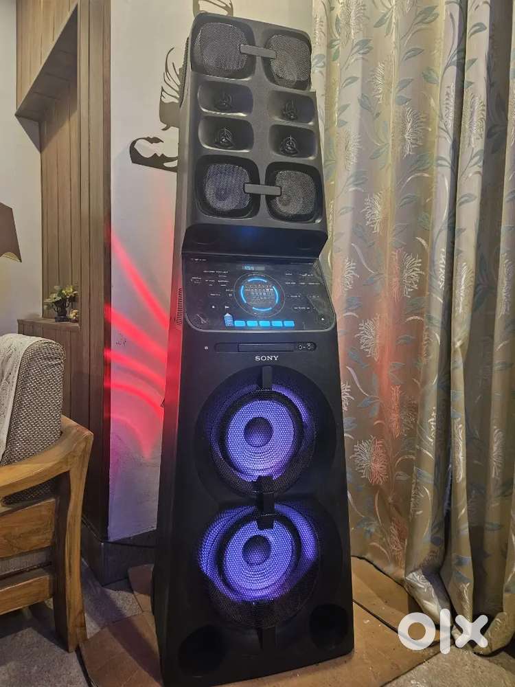 SONY party speaker,Scratch less condition