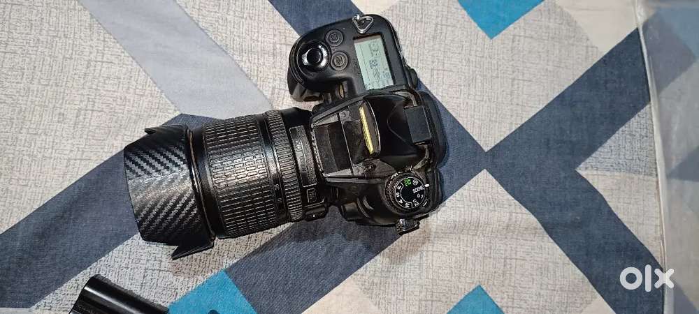 Nikon 700d camera 18 105 lens with dile battery charger