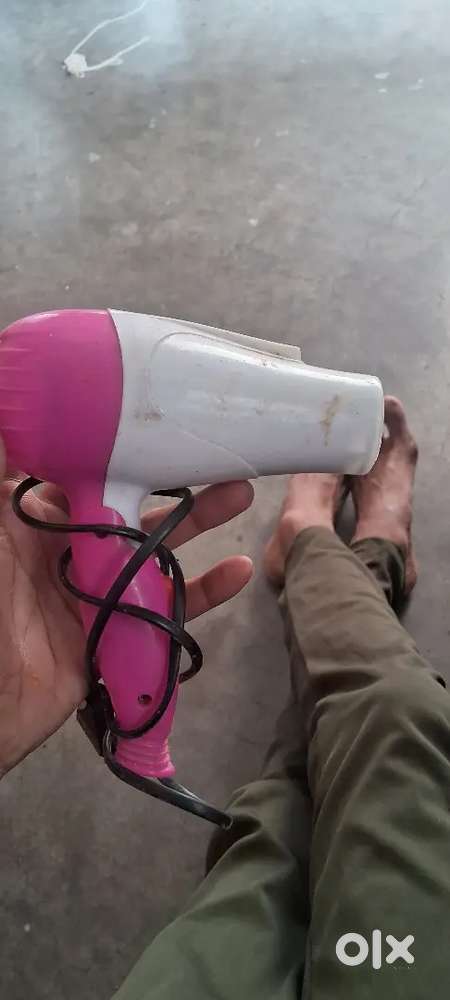 I am selling a hair dryer