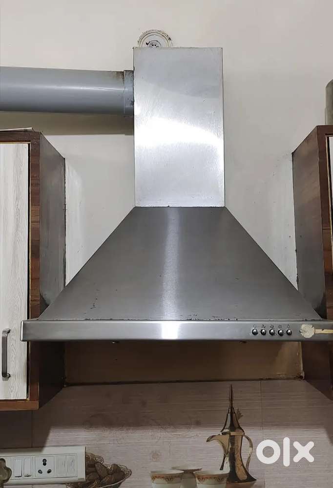 Chimney very well condition, stainless steel model, high suction