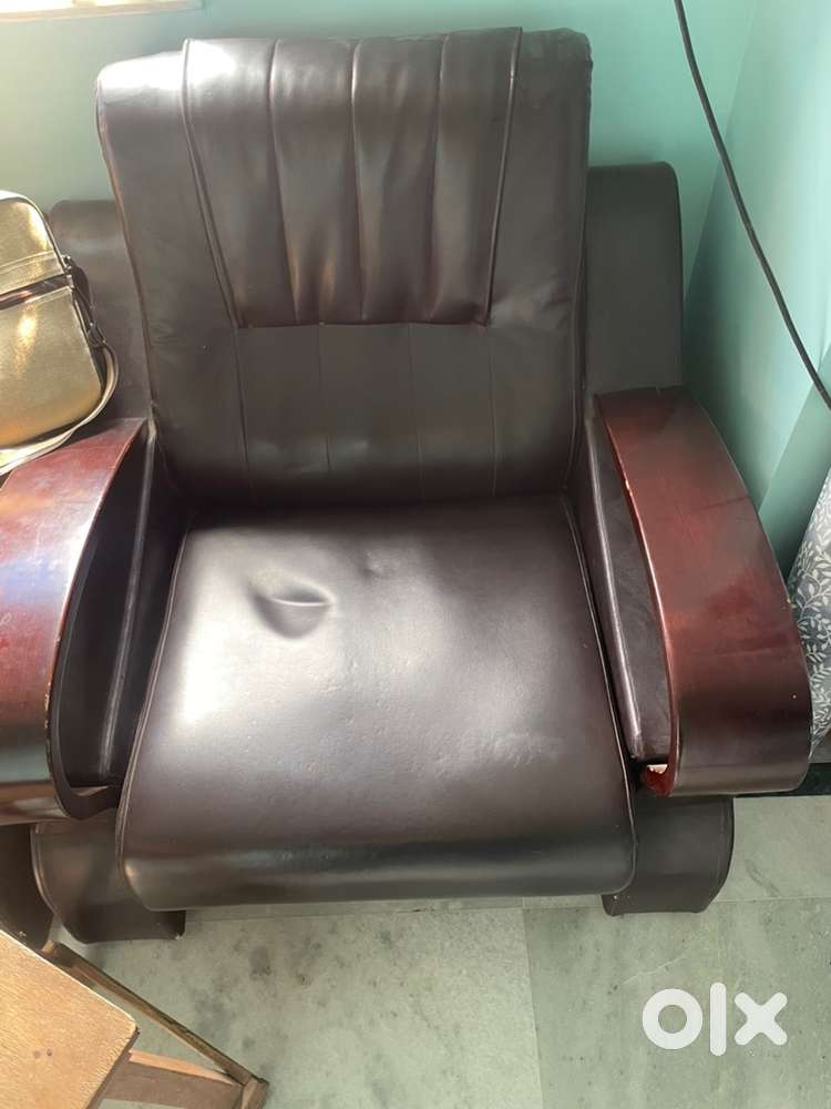 Sofa pair in a decent condition