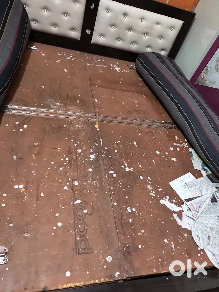Double full bed with mattress