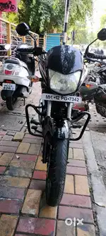 A Honda shine 125 dish brack bike is good condition