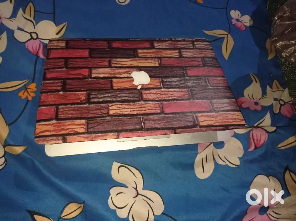 Apple macbook a1398 modal good quality