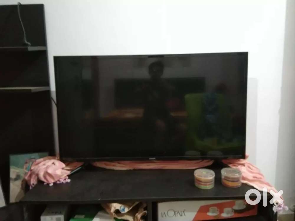 Samsung 40 inches TV