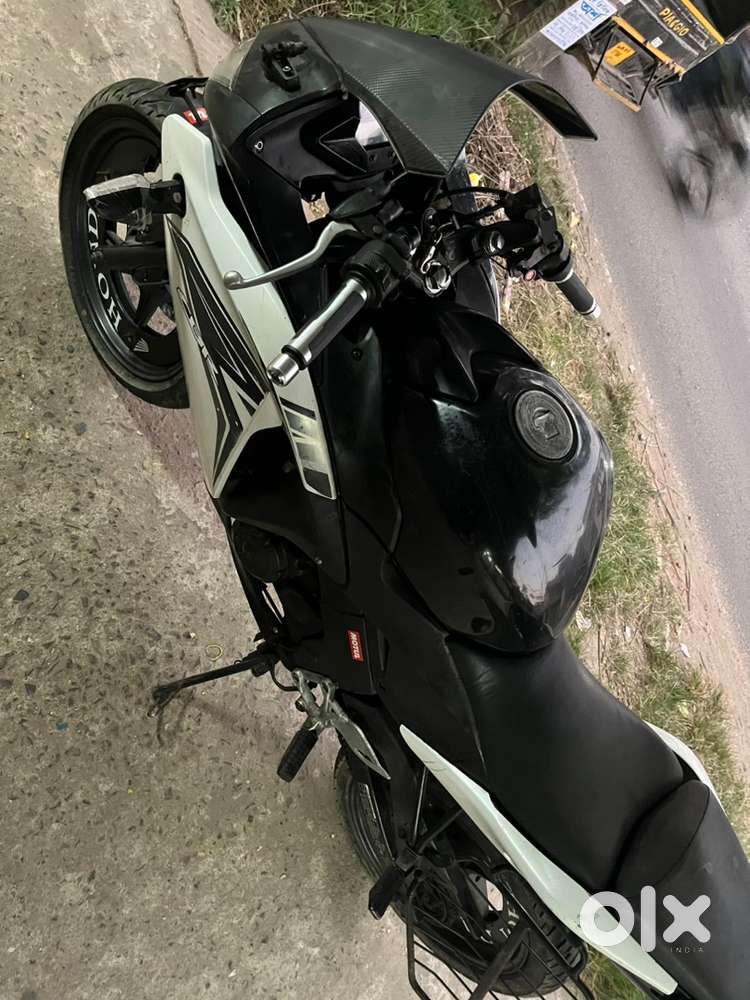 CBR 150R superman condition