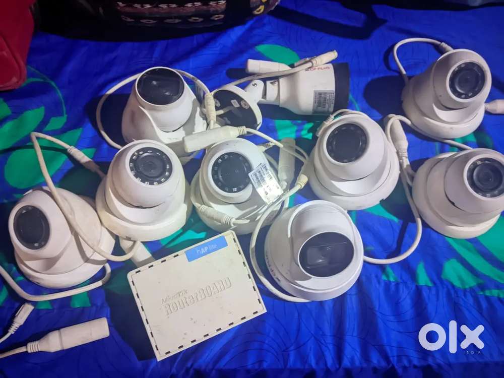 “8 CP Plus CCTV Cameras + 1 Bullet Camera for Sale (Good Condition)”