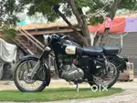 Royal enfield bullet classic 350. All original