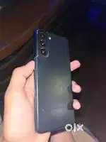 Samsung s21 8/128 5g