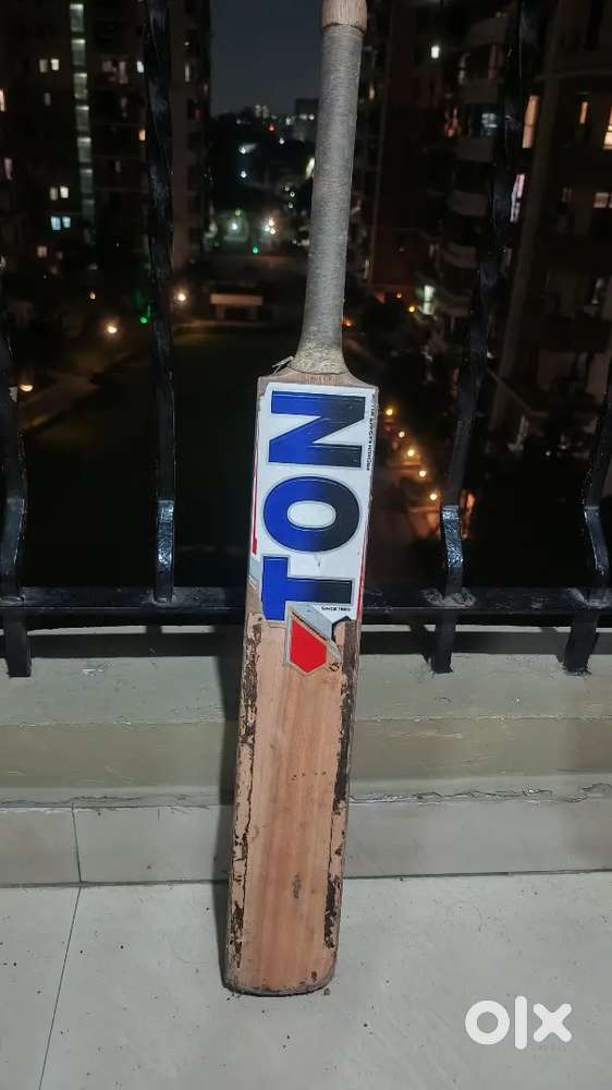 SS TON BAT original