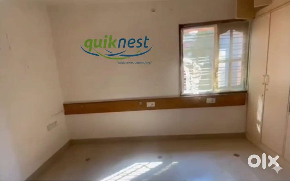 3 BHK Semi-Furnished Apartment for Lease in Jayanagar – North Facing