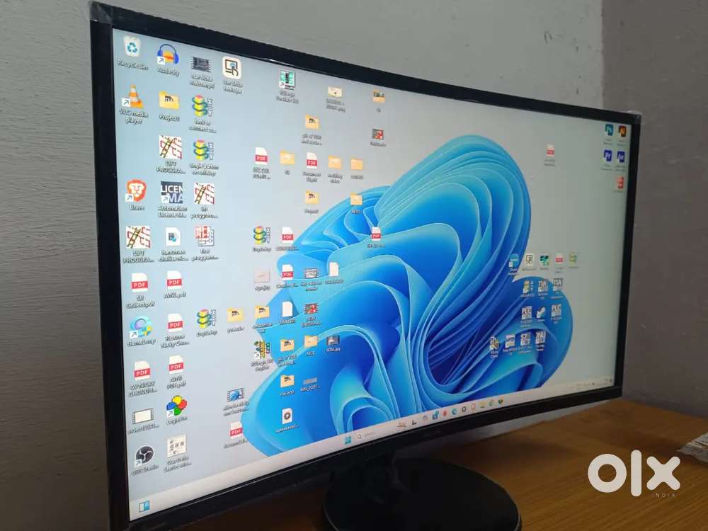 Samsung 27 Inch Curved Monitor – Full HD, 75Hz – Brand New Condition