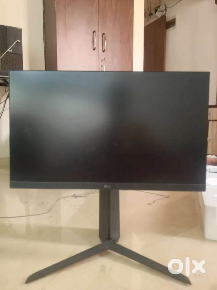 Full Gaming pc with monitor and keyword mouse