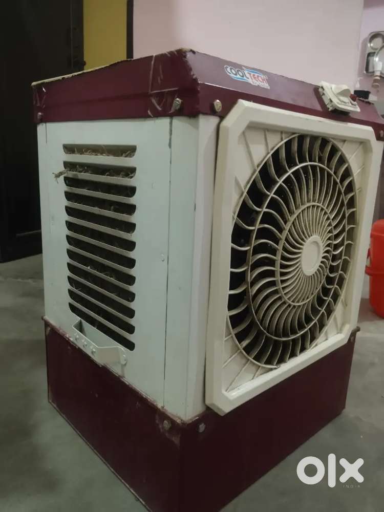 Cooler Good Condition with warranty new pump, motor only Rs.1800