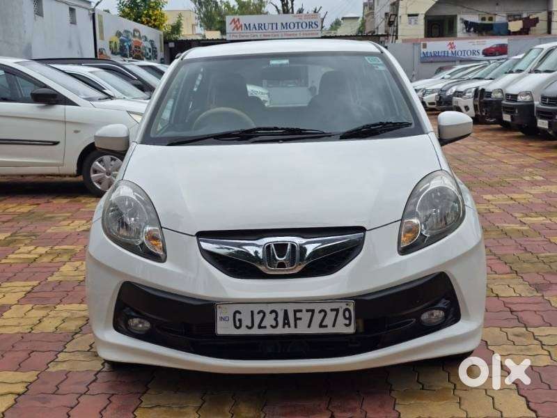 Honda Brio V Automatic, 2012, Petrol