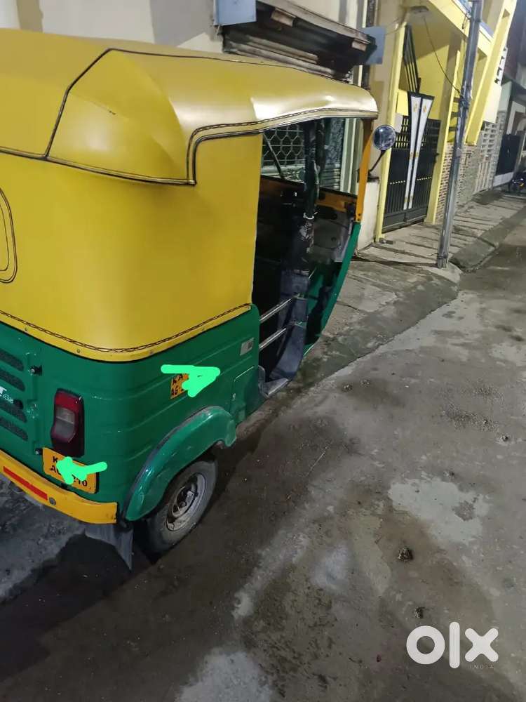 Auto rickshaw L P G