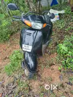 Used 2005 model honda activa.