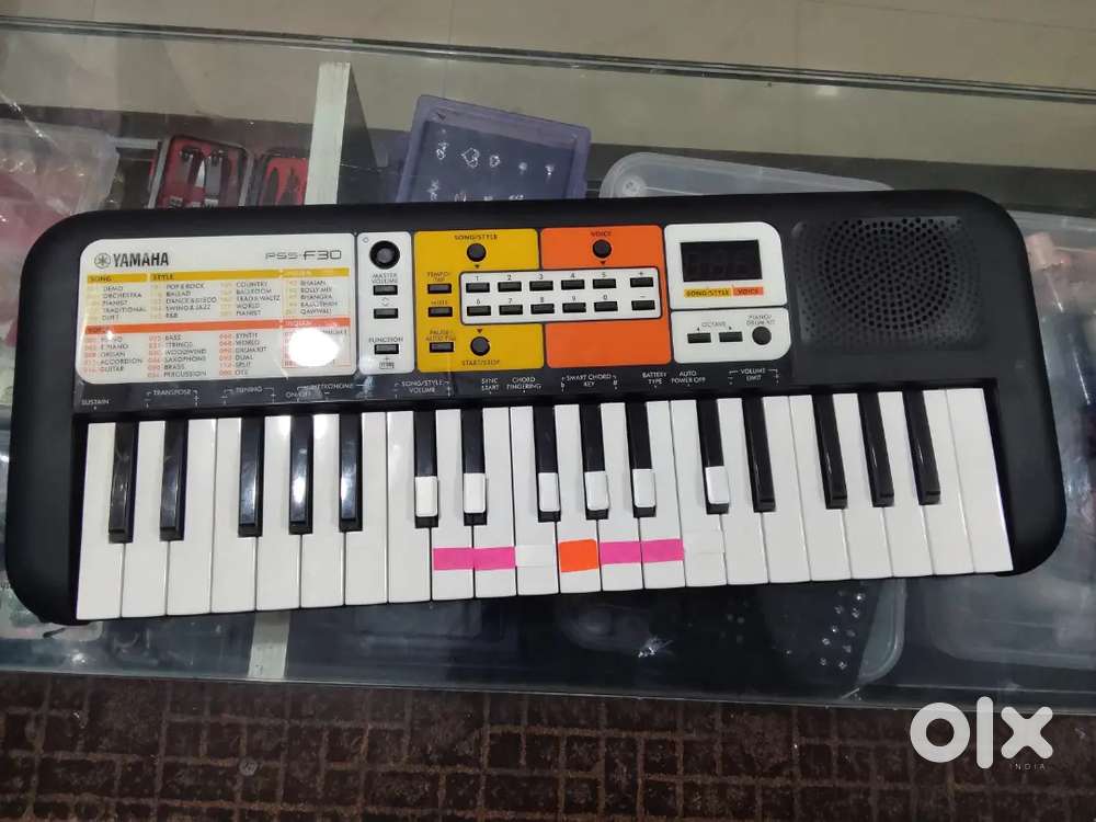 New Piano unused Yamaha Pss f30