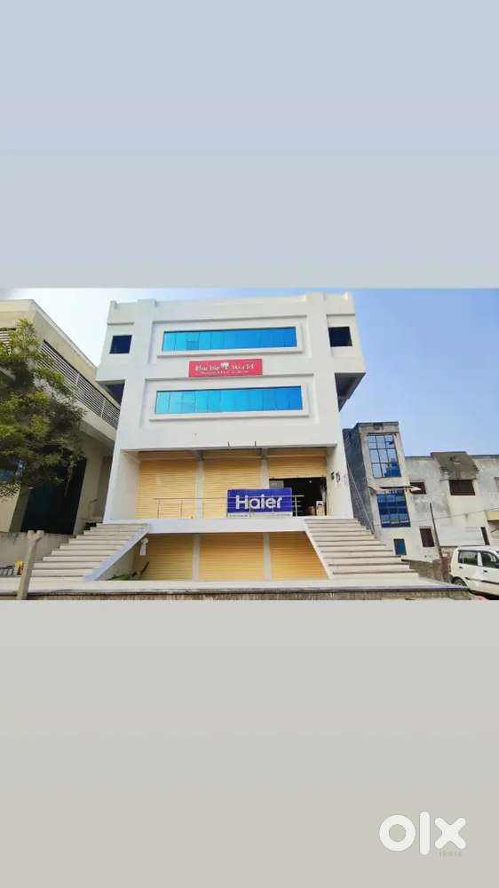 Commercial space/multipurpose hall/Showroom on rent