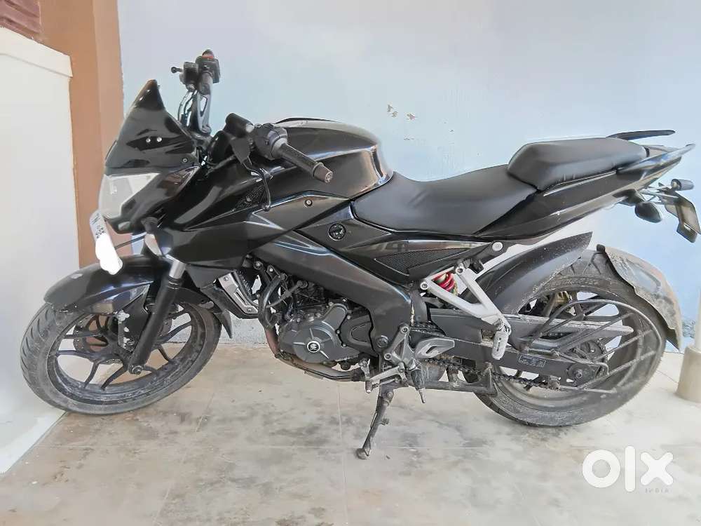 Bajaj Pulsar NS 200 BS4 2018