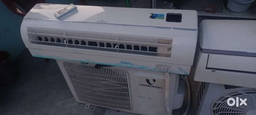 1.5 ton Videocon AC good condition