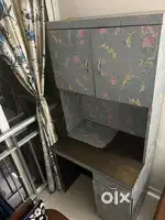 Computer table