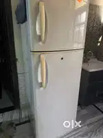 LG fridge in good condition & well working