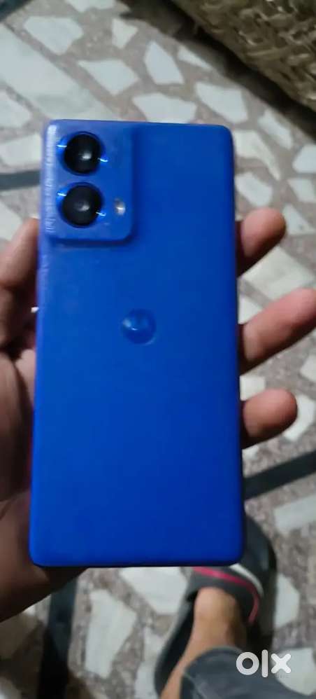 Motorola g85 5g 8/128   4 month old new condition h