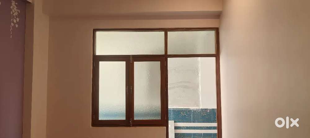 DOUBLE FLOOR FOR COMMERCIAL USE FOR COMPANY OR OFFICE TYPE ONLY