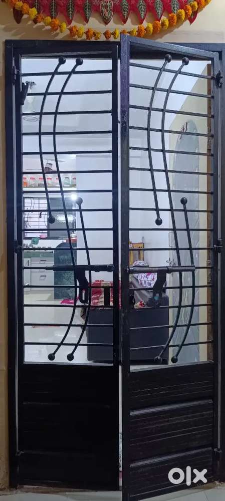 2 BHK flat sale at Katargam singanpore surat area