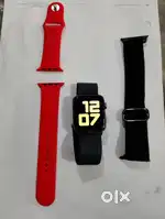 Apple watch series 3 42 mm with 3 strips extra