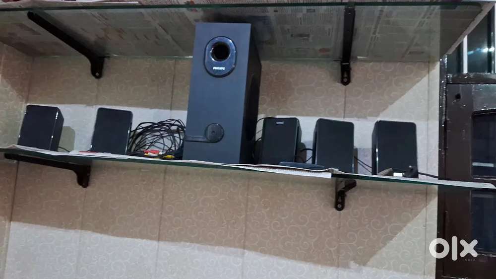 Homw theator PHILIPS with 5 speaker