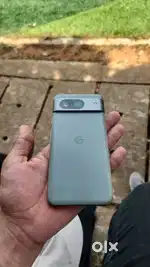 NEW CONDITION GOOGLE PIXEL 8 (256 GB)